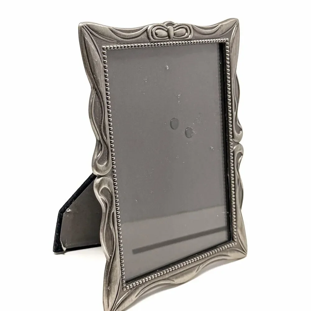 Vintage Silver Tone 5x7 Picture Frame Ornate Scalloped Beaded Ribbon Design